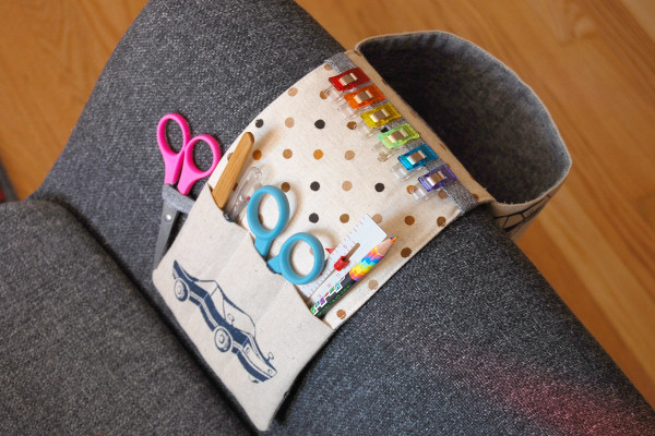 Sewing tutorial: Couch tool caddy and thread catcher