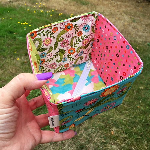 Sewing tutorial: Collapsible fabric storage box