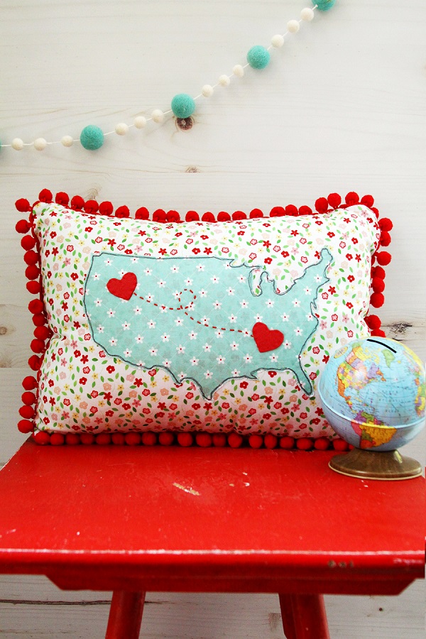 Sewing tutorial: US map pom pom pillow