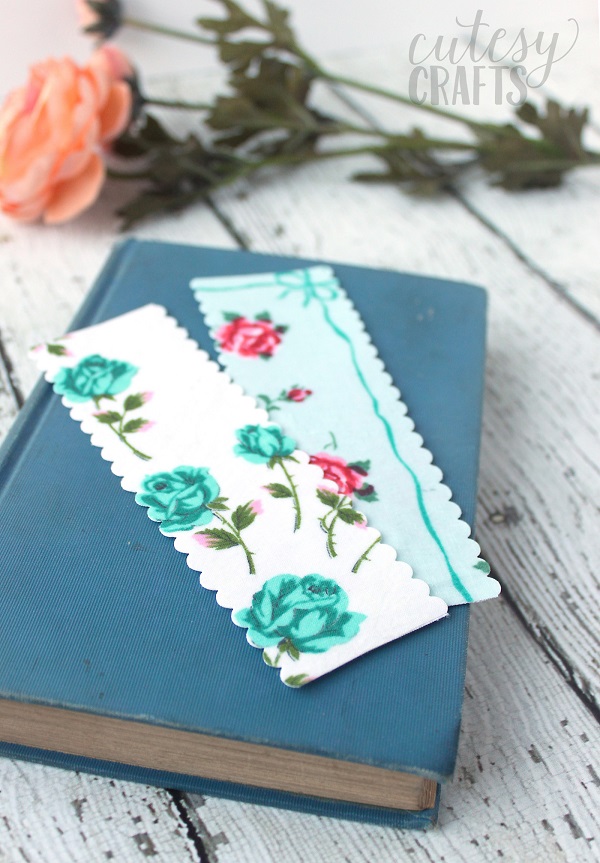 Tutorial: No-sew vintage handkerchief bookmarks