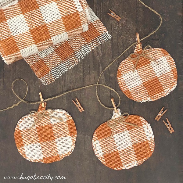 Sewing tutorial: Burlap pumpkin fall banner