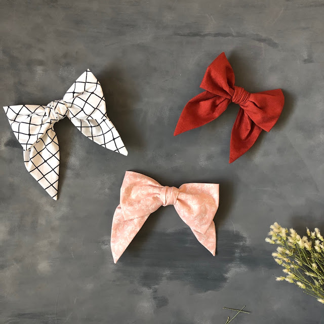 Free sewing pattern: Big fabric bow