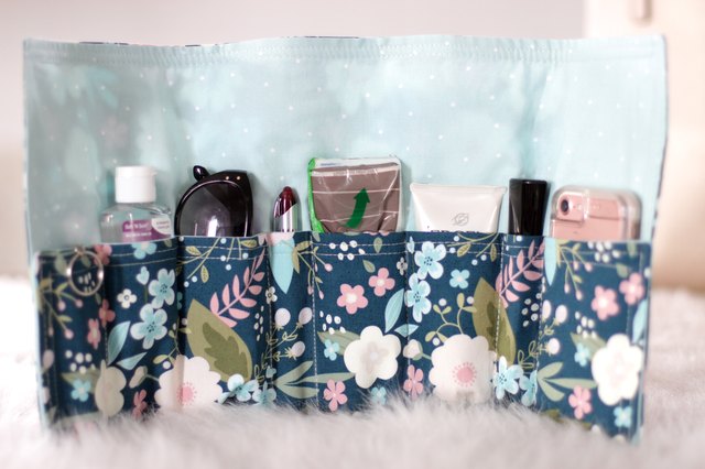 Sewing tutorial: Placemat purse organizer