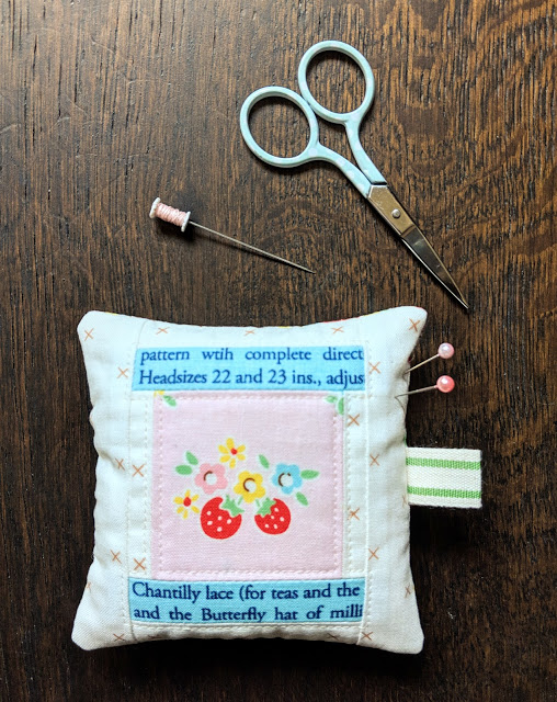 Sewing tutorial: Patchwork spool pincushion