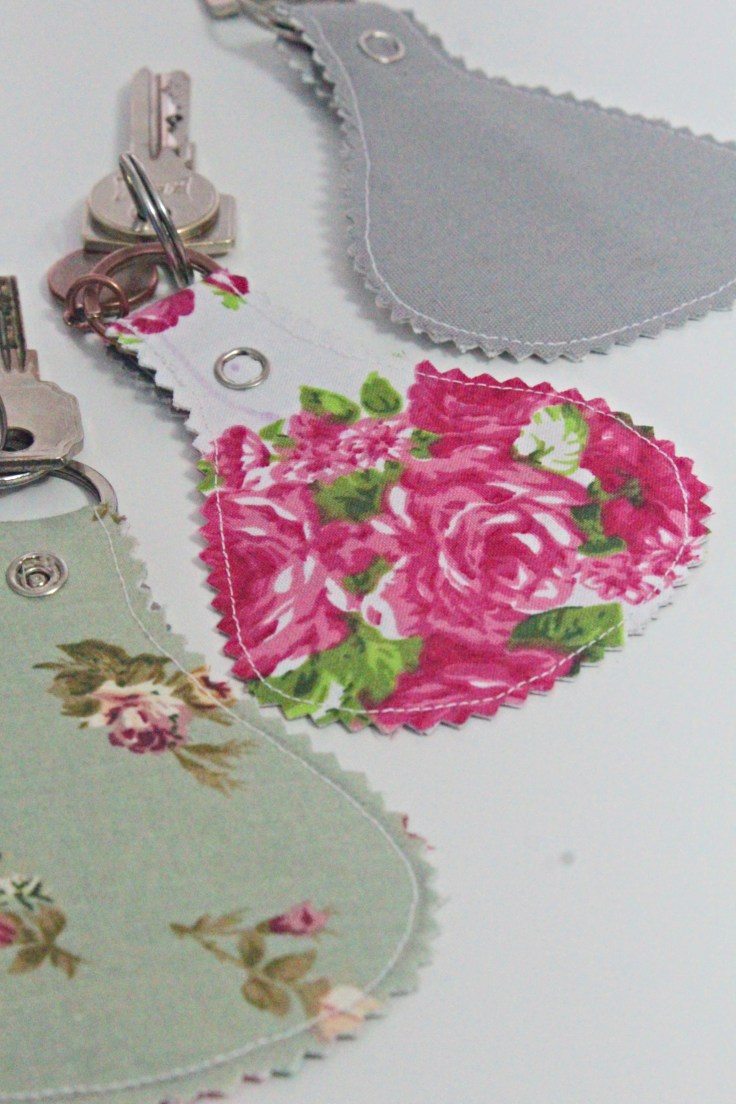 Sewing tutorial: Easy fabric key fob