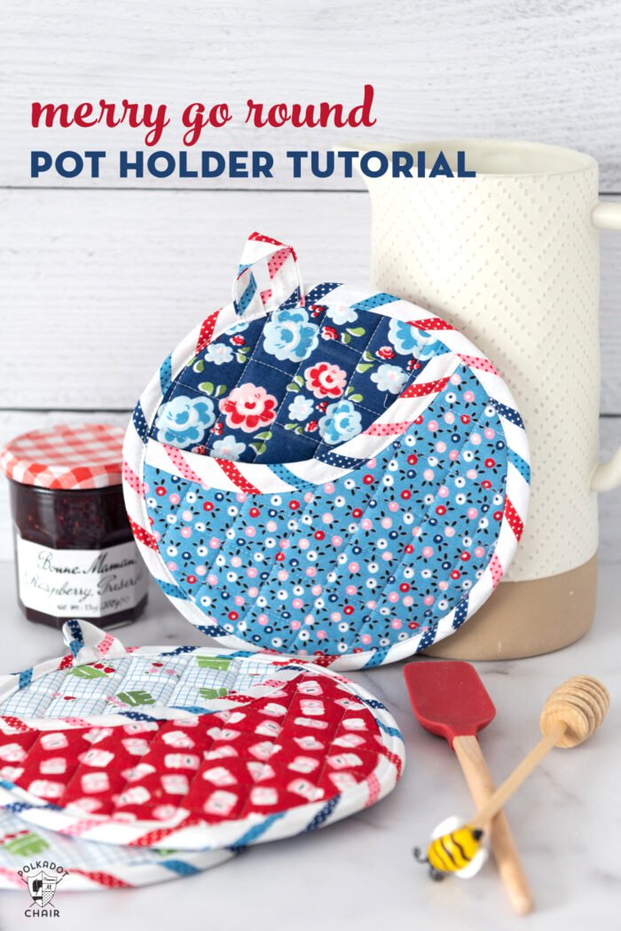 Free sewing pattern: Round pocket potholders – Sewing