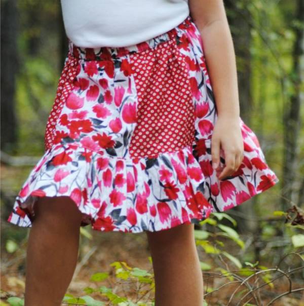 Sewing tutorial: Little girls paneled skirt