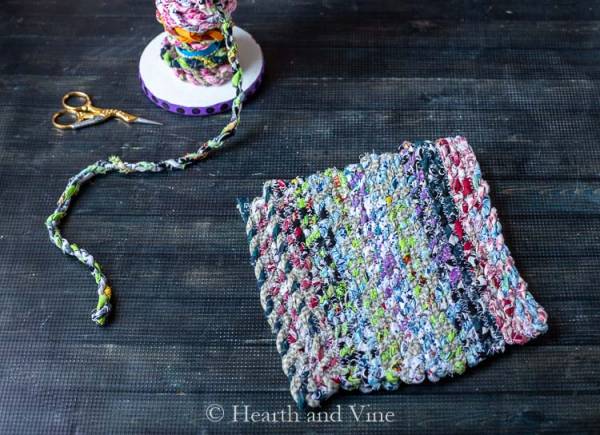 Sewing tutorial: Fabric twine potholders