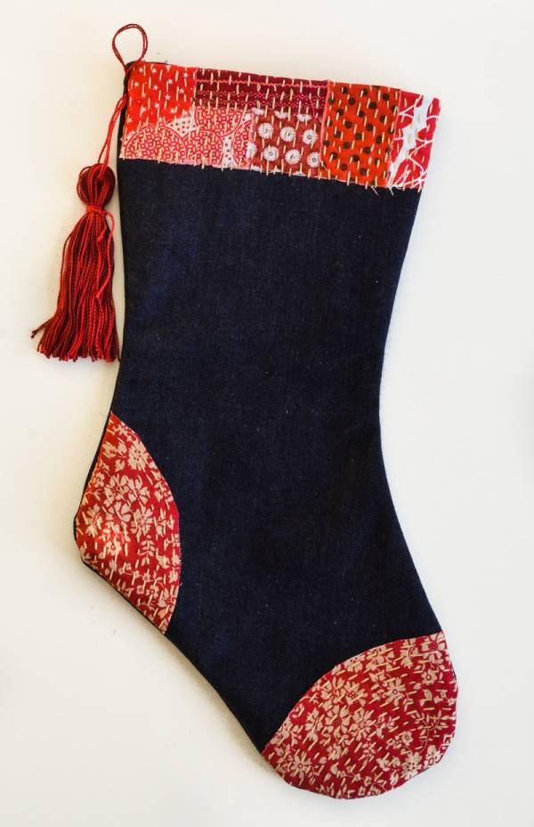 Sewing tutorial: Upcycled denim Christmas stocking