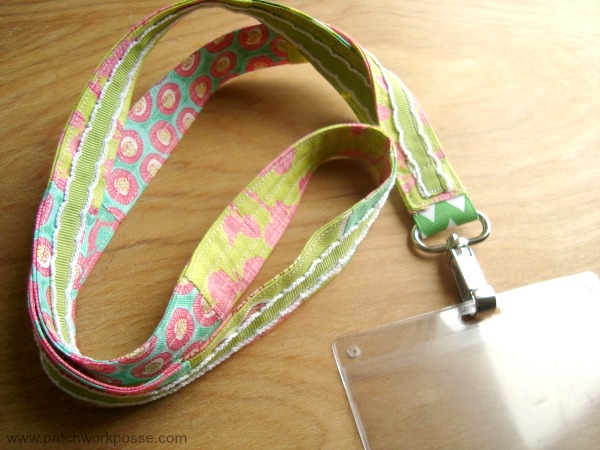 Sewing tutorial: Fabric and ribbon lanyard