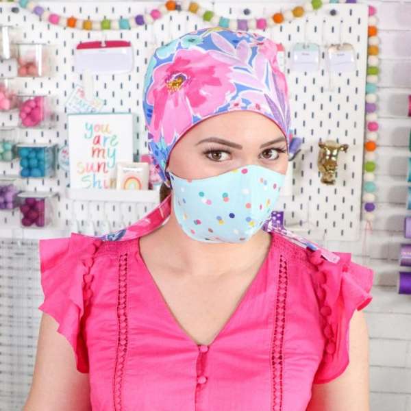 Free sewing pattern: DIY scrub cap