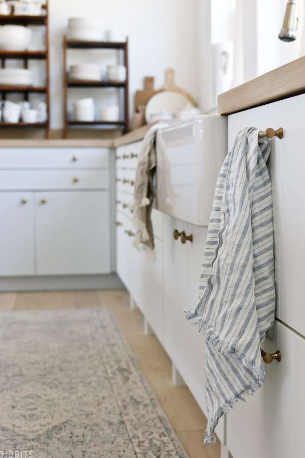 DIY Farmhouse Linen Towels - Easy Sewing Tutorial