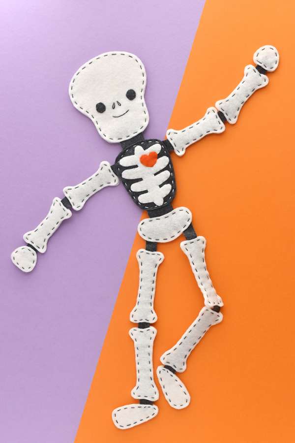 Jointed Felt Skeleton Plushie - Free Sewing Pattern