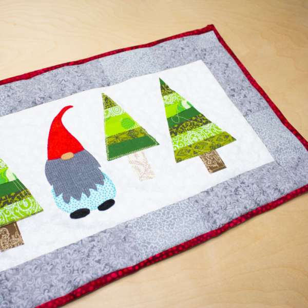 Christmas Gnome Table Runner - Free Sewing Pattern