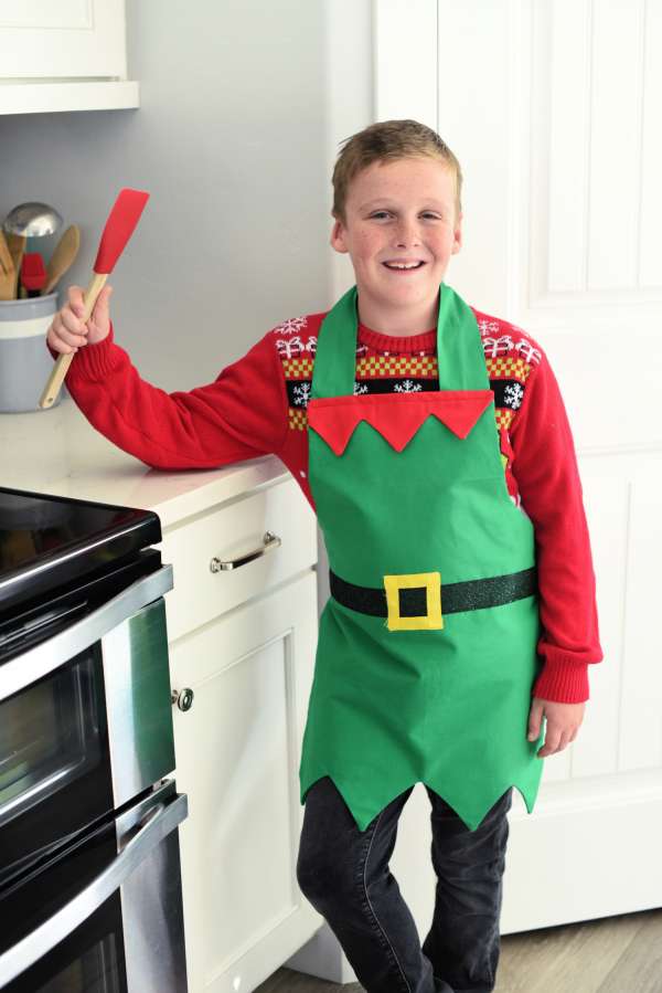 Elf Christmas Apron for Kids or Adults - Free Sewing Pattern