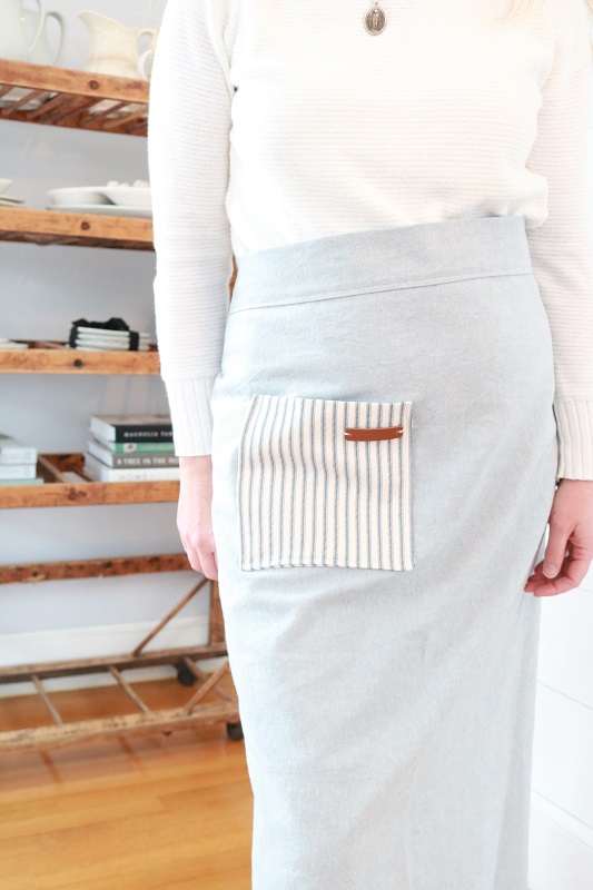 Farmhouse Style Long Half Apron - DIY Sewing Tutorial