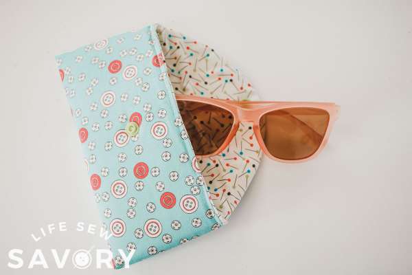 Easy Padded Glasses Case - Free Sewing Pattern