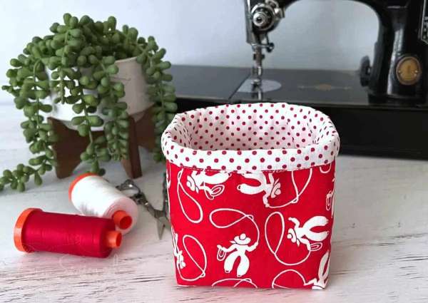 Fabric Basket from Fat Quarters - Sewing Tutorial